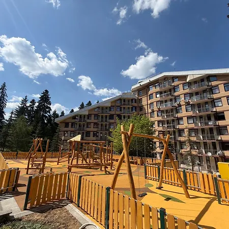 Апартаменты Sunny Two Bedroom 12 In Tulip , Flora - Prime Location! *