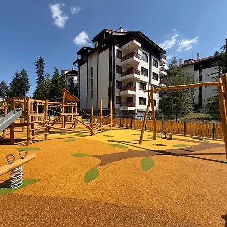 Sunny Two Bedroom 12 In Tulip , Flora - Prime Location! Апартаменты Боровец